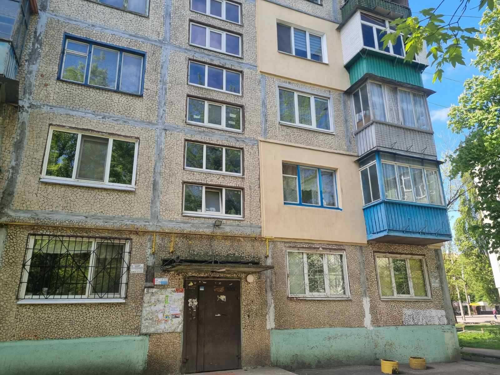 Продам 2 кім квартиру вул. Празька 25 (Дарницька пл)