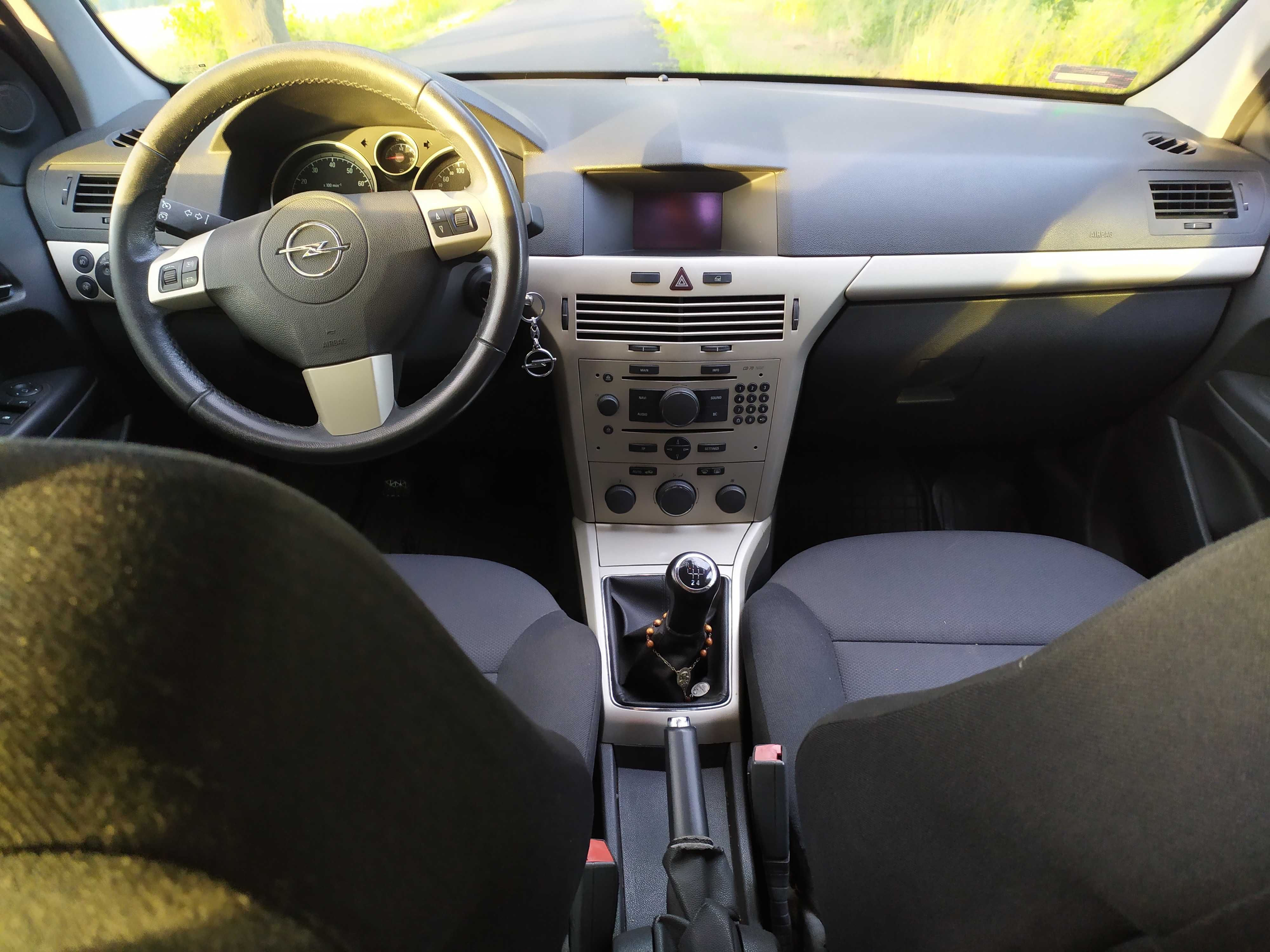 Opel Astra H 2008 rok