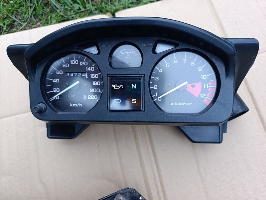 Продам частини пластику honda cb 500 приборна панель