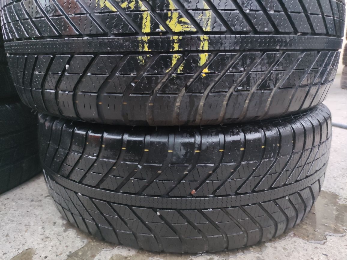 215/60R16 95V Opony całoroczne Goodyear Vector4Seasons 5,5mm Alu-Rad