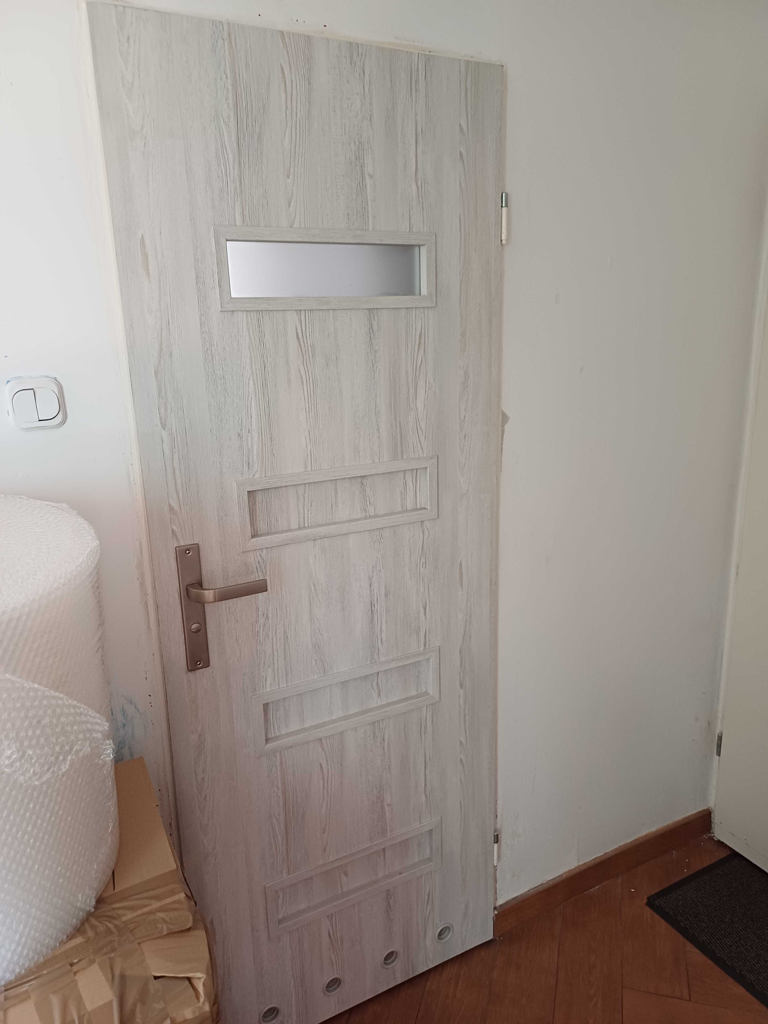 Drzwi przeszklone 60l, 80l