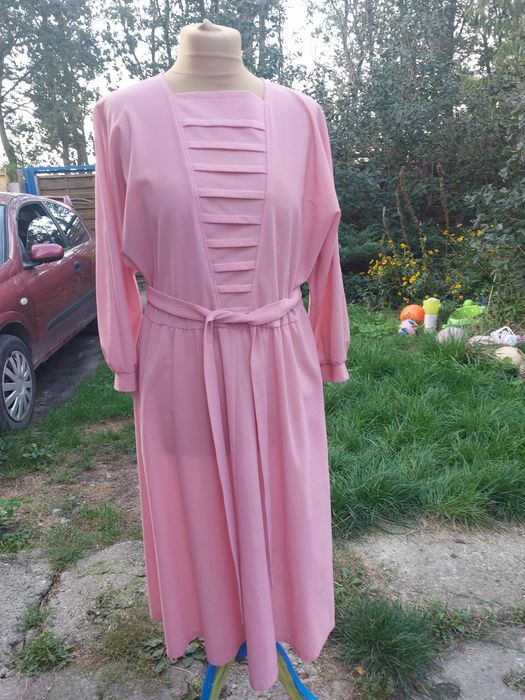 Stara sukienka damska unikatowa rozmiar M/L z czasów PRL