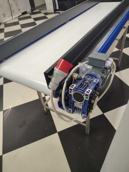 Przenośnik taśmowy model PTG/P/0,45x4m i  PTG/P/0,45x2m