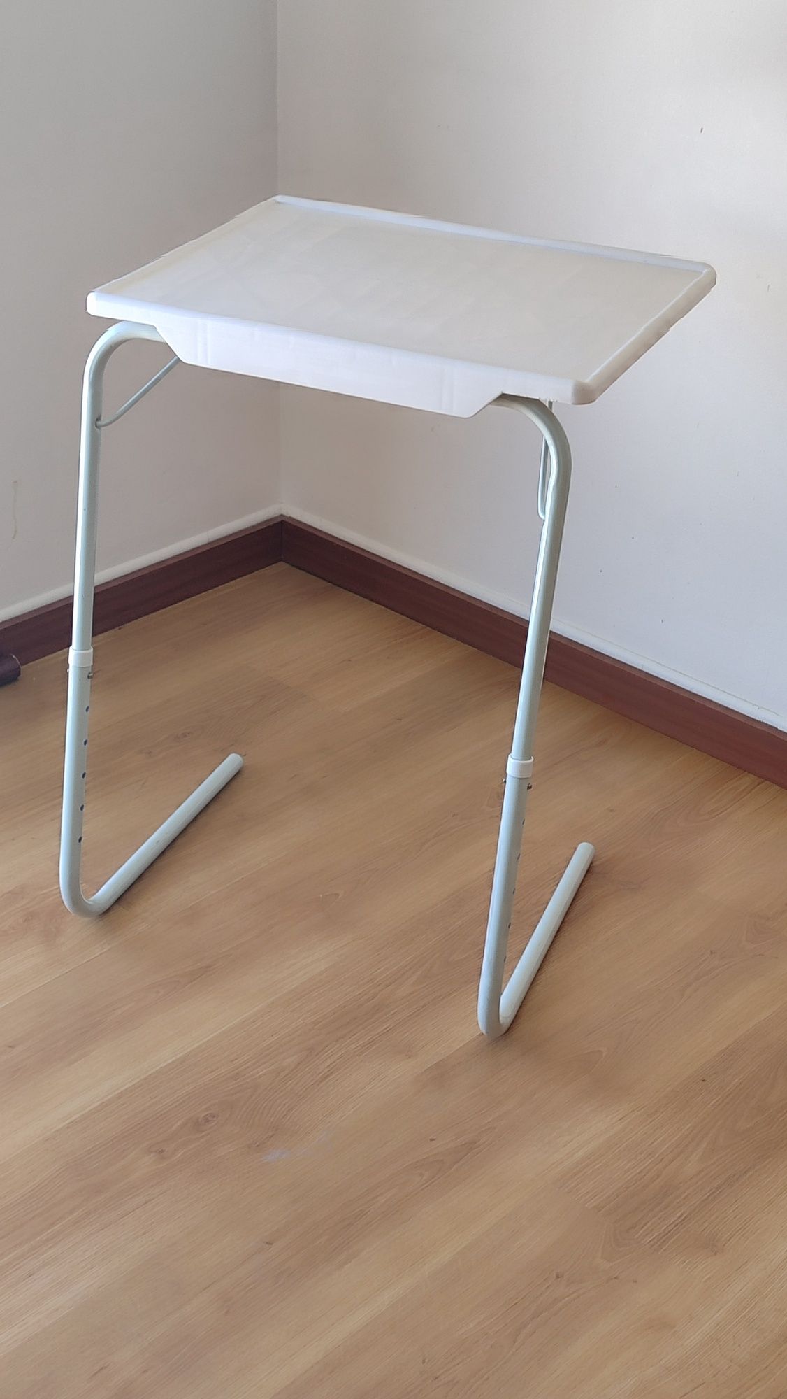 Mesa de apoio de sofá ou cama