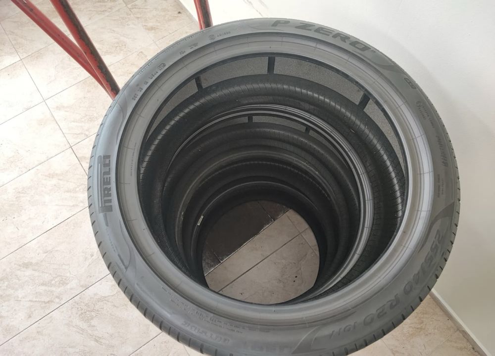 4x 255/40R20 101Y A0 Audi Pirelli PZero PZ4