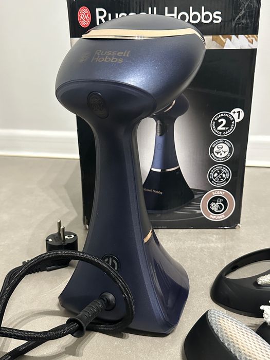 Parownica do ubrań Russell Hobbs Steam 1800 w steamer