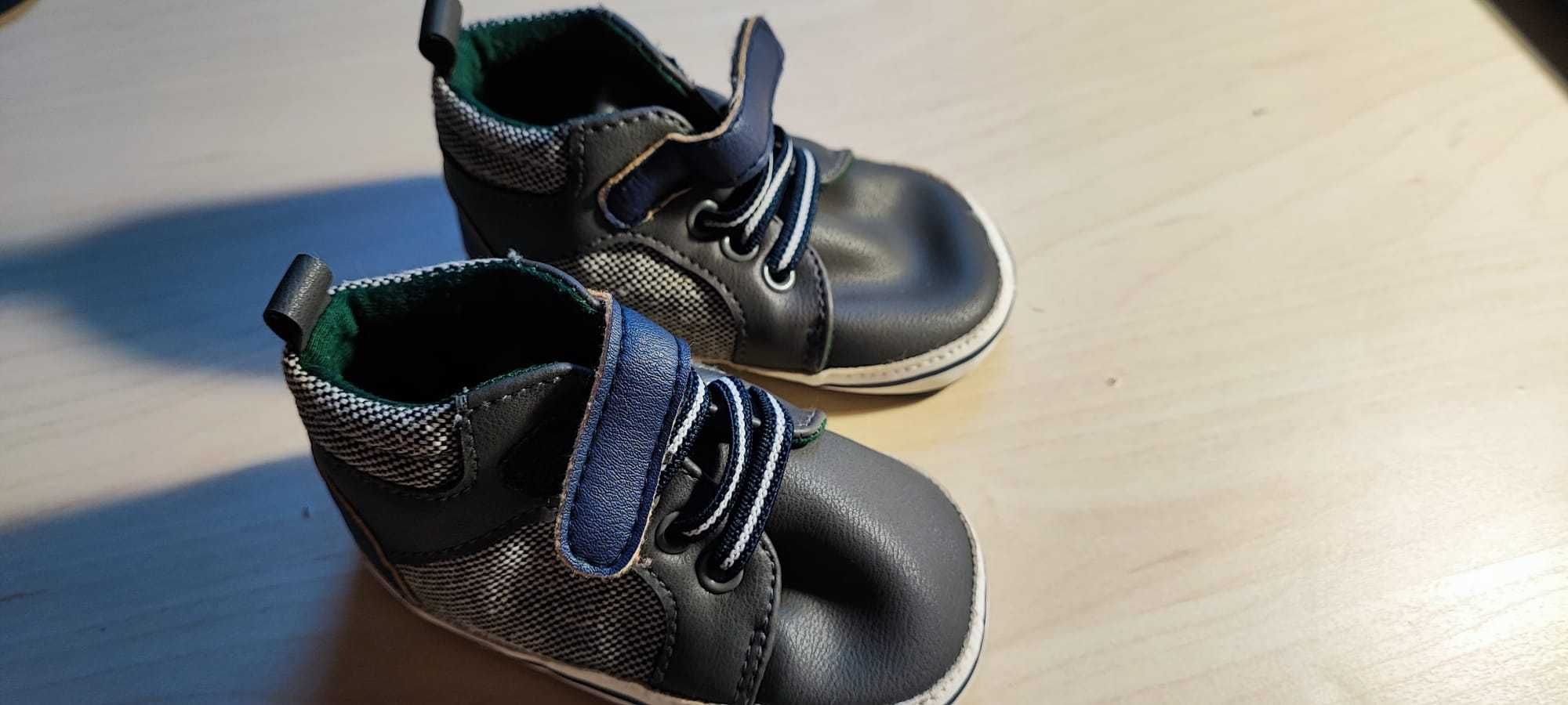 Botas bebé maleáveis cinzentas