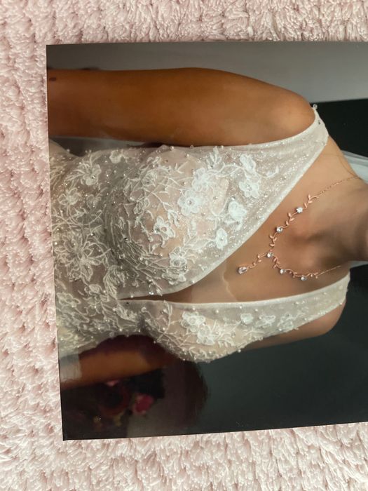 Suknia ślubna, koronkowy gorset, brokatowy dół