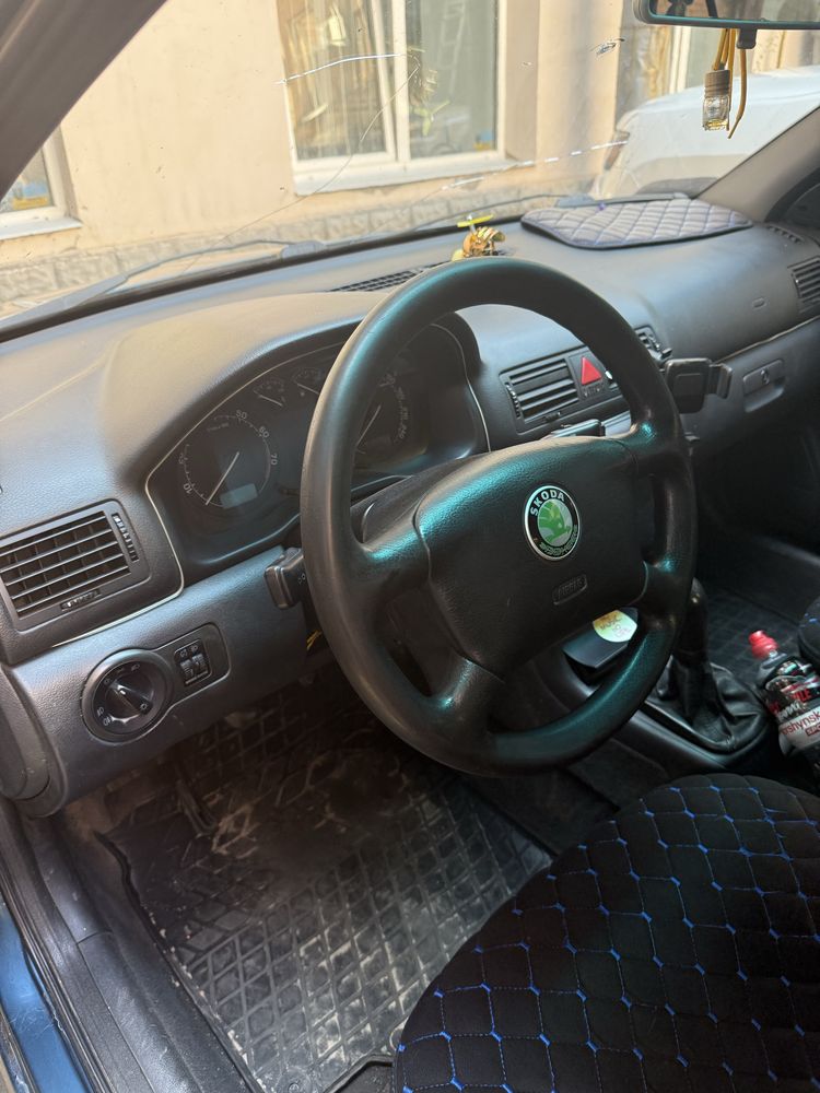 Авто skoda octavia 1.8 турбо. По ТП