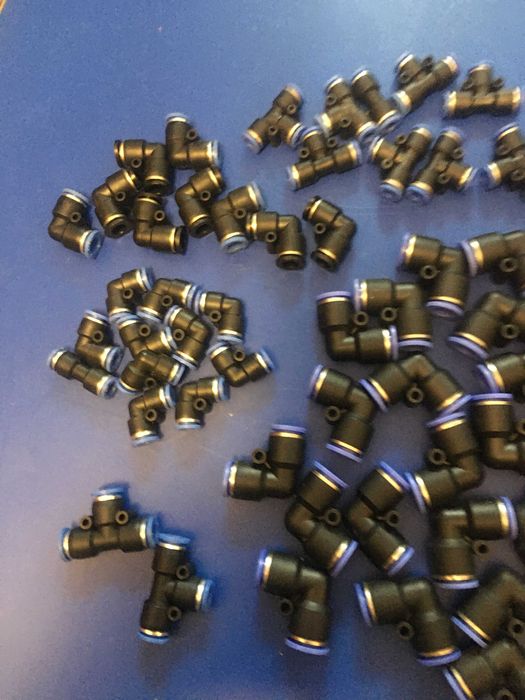 Złączki  sprężonego powietrza 85 szt.