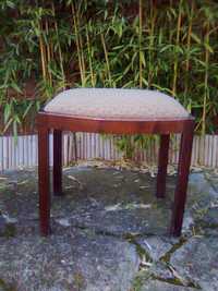 Stylowe siedzisko, stołek, taboret tapicerowane sprężyny, Niemcy