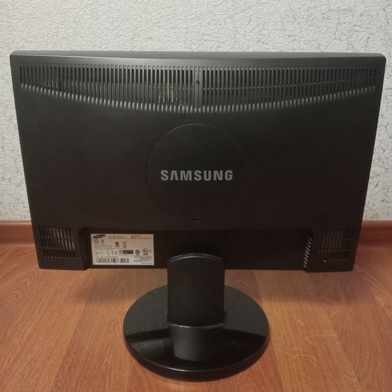 Монитор Samsung 2043NWX