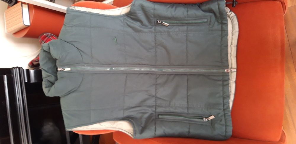 Equipamento de equitação (feminino): Colete de cor verde (tam. 42)