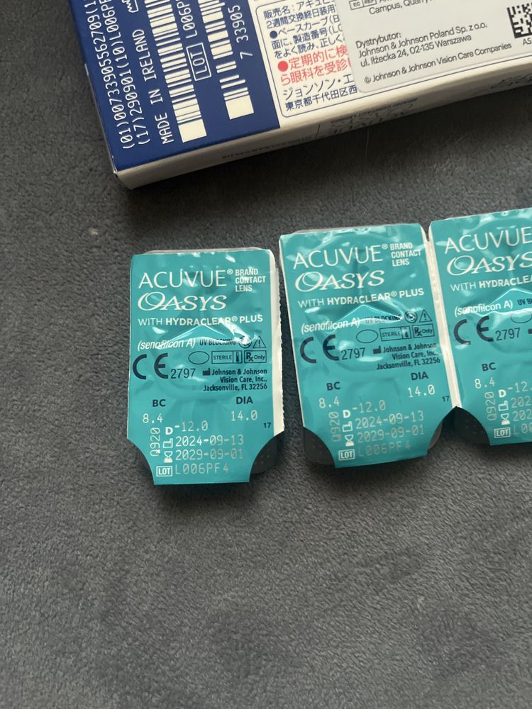 Soczewki dwutygodniowe Acuvue oasys -12 4 szt