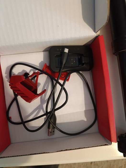 Transmissão Sram electrónico + espigão telescópio 300€ tudo