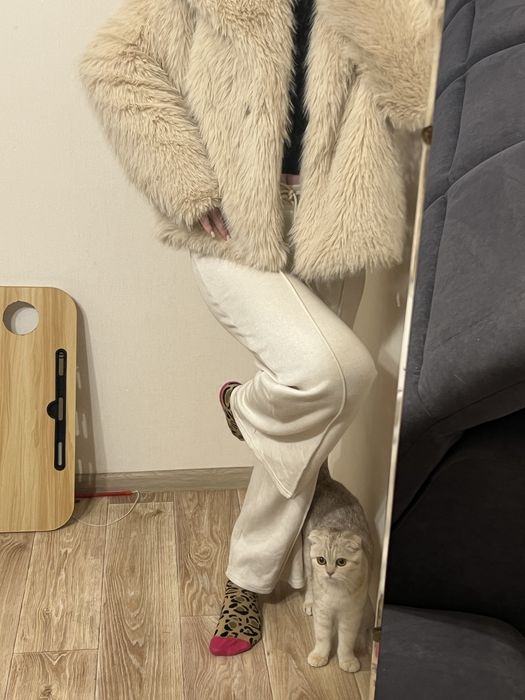 єко шубка Zara беж