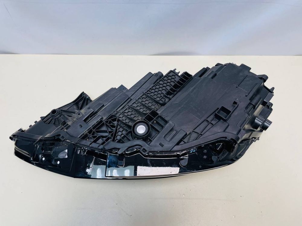 Фара оптика Audi q8 full led matrix USA новая оригинальная trade in
