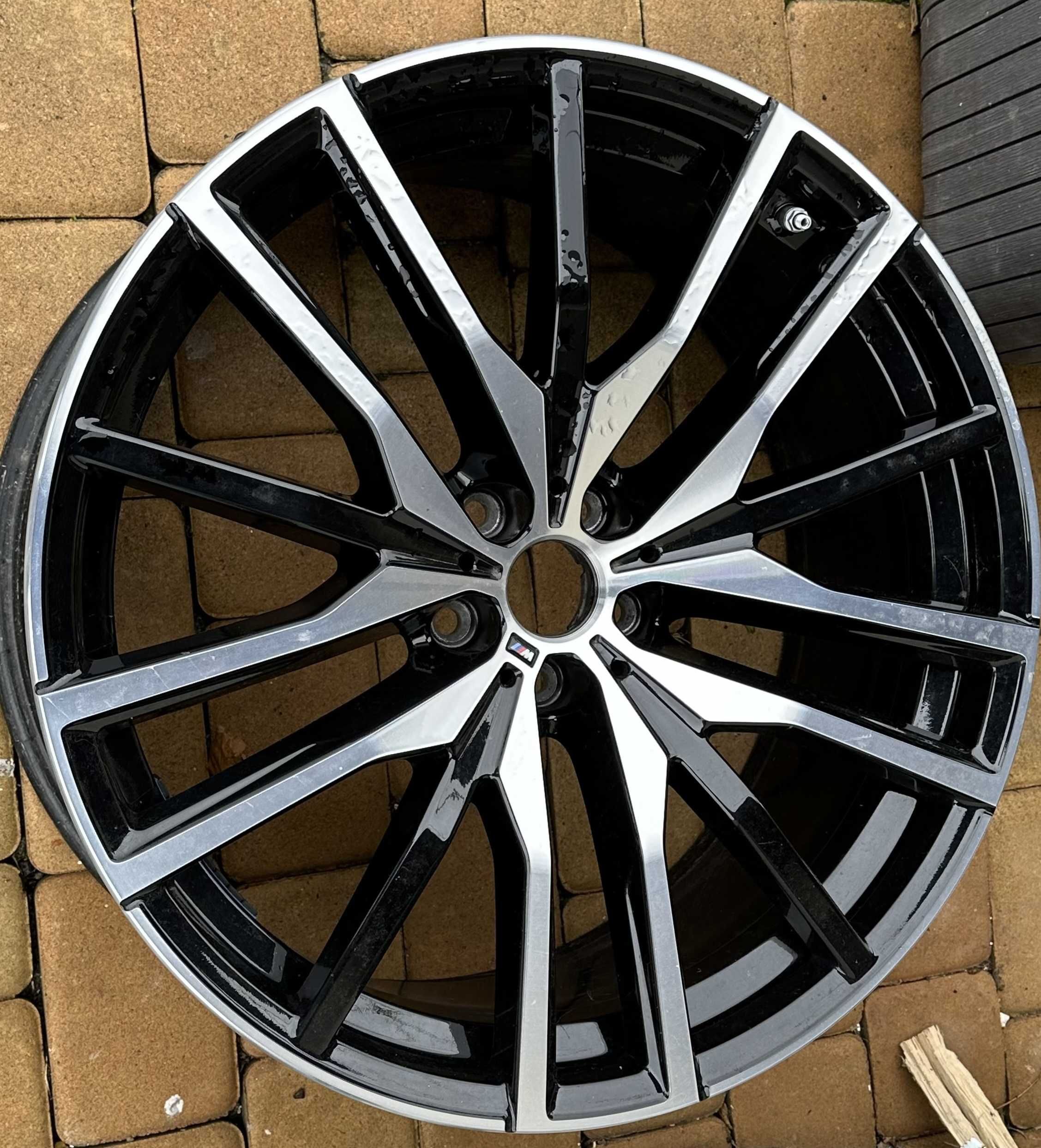 FELGI Koła BMW X6 G06 X5 G05 22" CALE