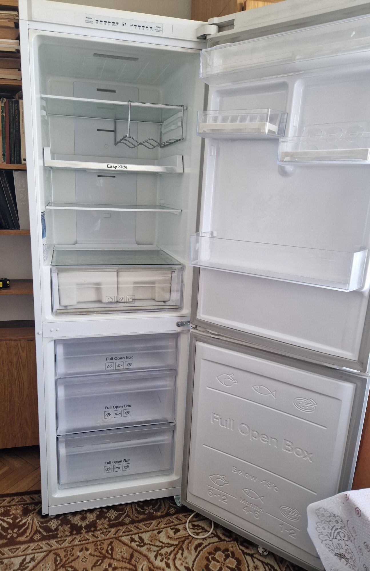 Lodówka Samsung No Frost RB29FSRNDWW