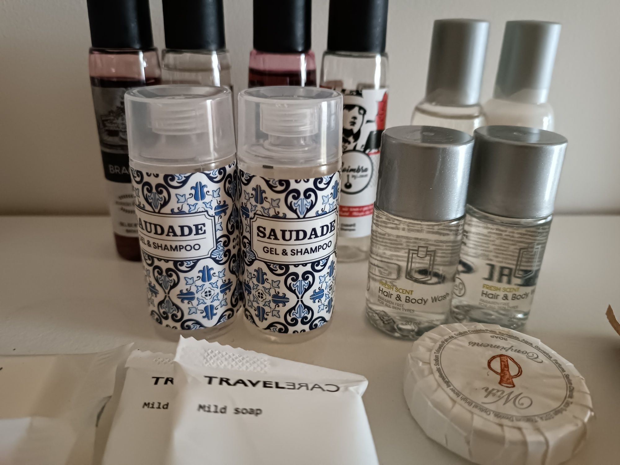 Mini produtos de higiene - formato viagem