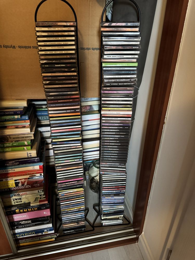 Kolekcja setek płyt cd dvd kaset