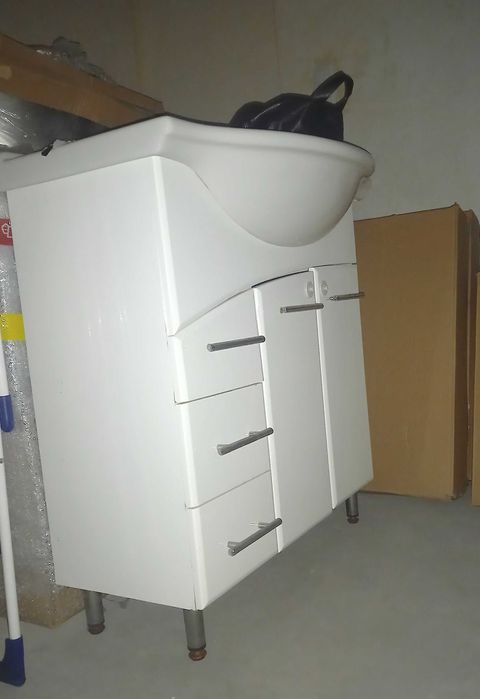 SZAFKA ŁAZIENKOWA - biała z połyskiem + UMYWALKA - zadbana !!!