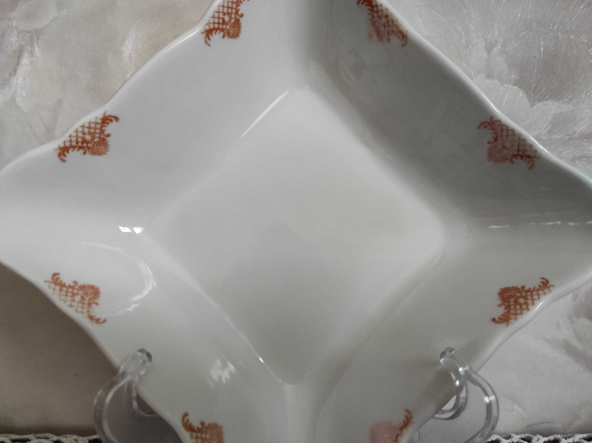 Salaterka kwadratowa, stara porcelana Ćmielów