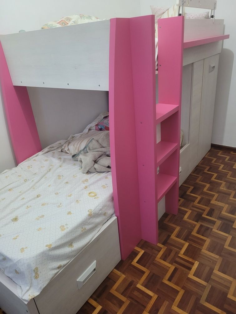 Cama beliche rosa