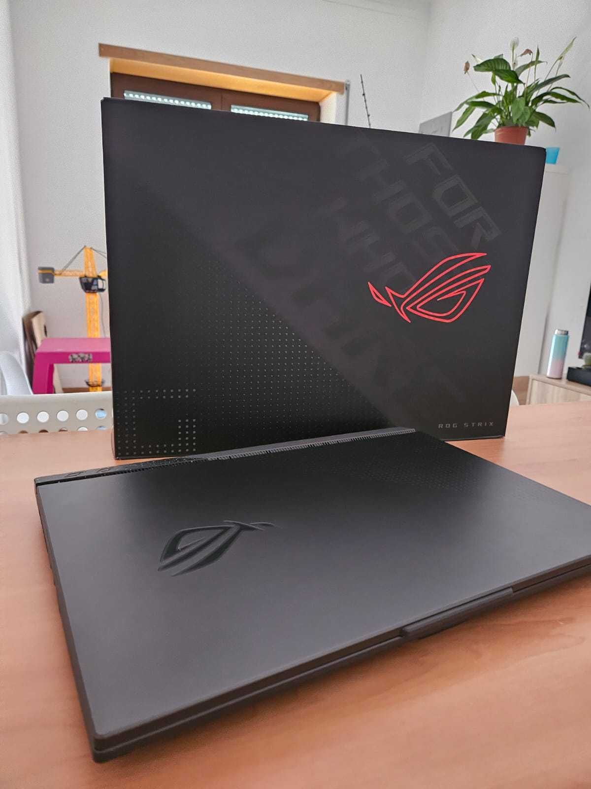 Portátil Gaming ASUS ROG Strix G713P Ryzen 9 RTX 4060 1TB SSD 16GB RAM