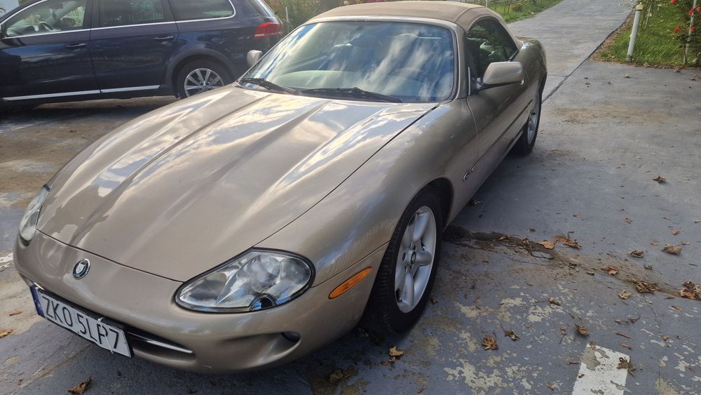 Sprzedam Jaguar xk8 v8