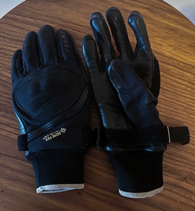 Honda CB125R 13700 km (Casaco, capacete e luvas)