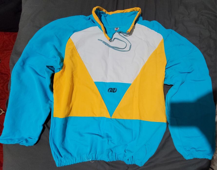 Вінтажна вітровка / кофта Utena Vintage