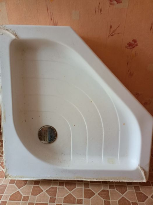 Піддон під душ в гарному стані