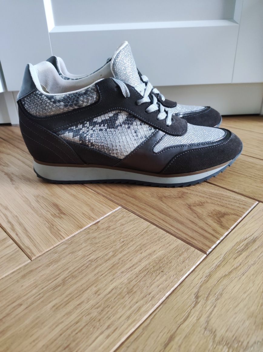 Heine sneakersy na koturnie rozmiar 40,