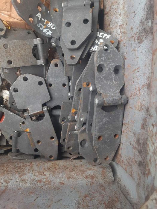 Петлі (завіси) на ворота