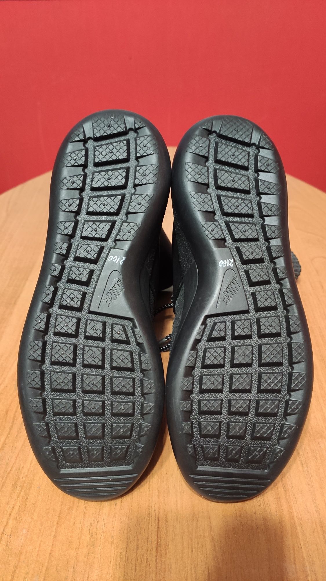 Сапоги Nike Wmns Roshe Two Hi Flyknit Black (861708-001)
