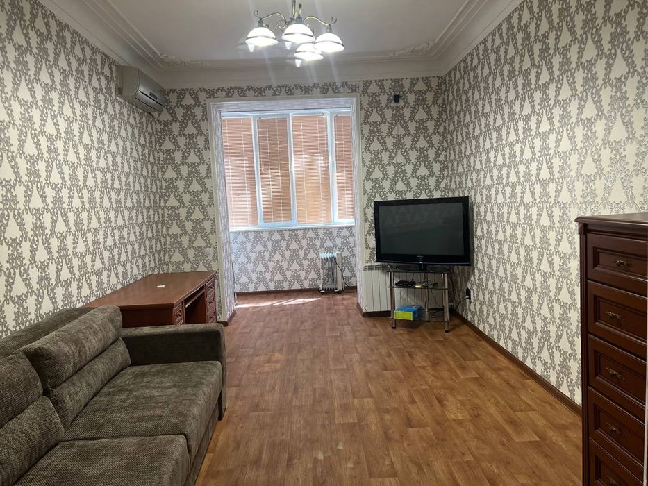 Продам Сталінку Ремонт Металургів Дніпровський район