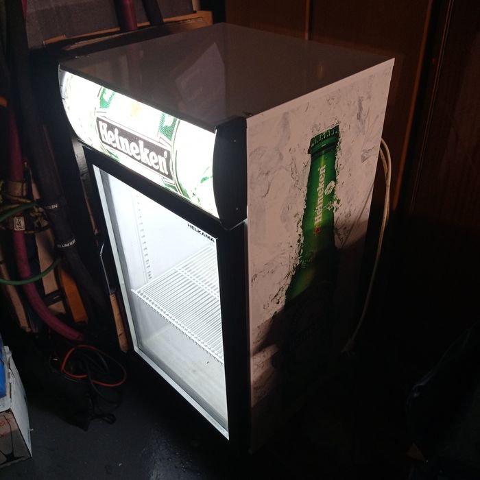 zamrażarka z witryną szklaną heineken zakres do -30 stopni