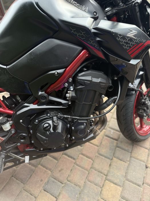 Kawasaki z900 czerwony motocykl naked a2 okazja