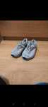 Tênis Reebok cinzentos