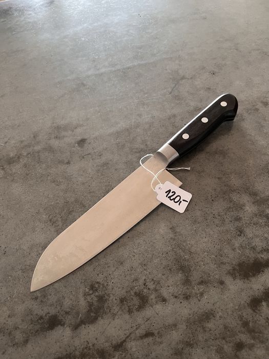 Japoński Nóż Santoku Seki Magoroku Kinju