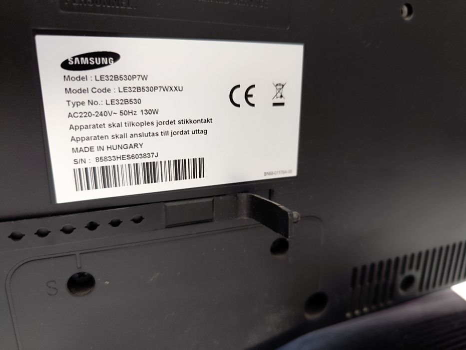 Vendo TV Samsung 32" em otimo estado