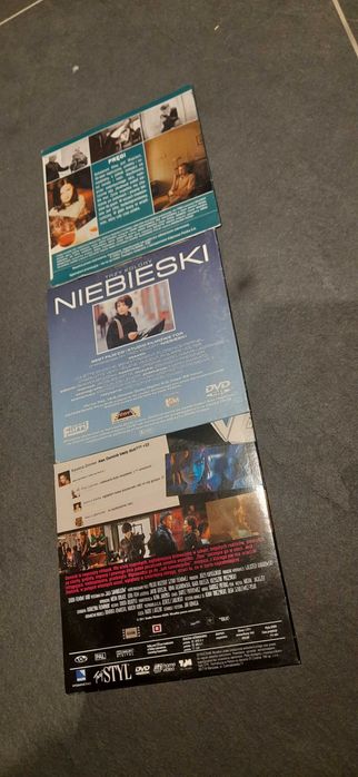 3 Filmy DVD - Sala samobójców, Trzy kolory niebieski, Pręgi