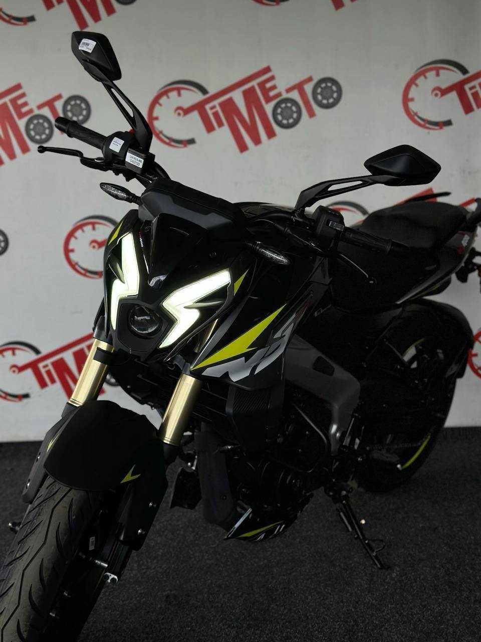 Новий мотоцикл Bajaj Pulsar NS400