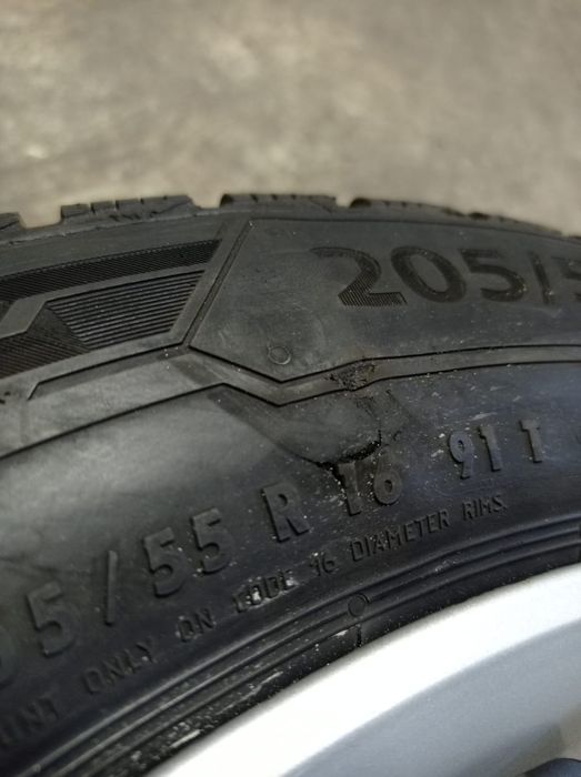 Opona zimowa Barum Polaris 5 205/55/16