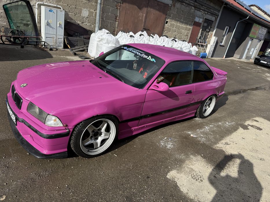 Bmw e36 coupe drift spec 2.8 249 hp 290 niuta