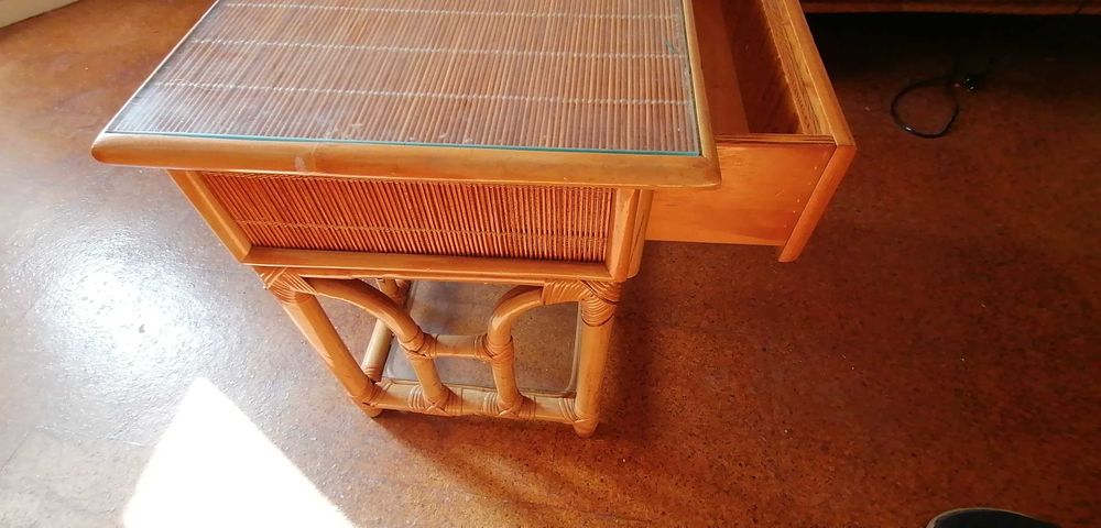 Bambú = Cama + Toucador + Cadeira + Mesa Cabeçeira + Espelho + Estante