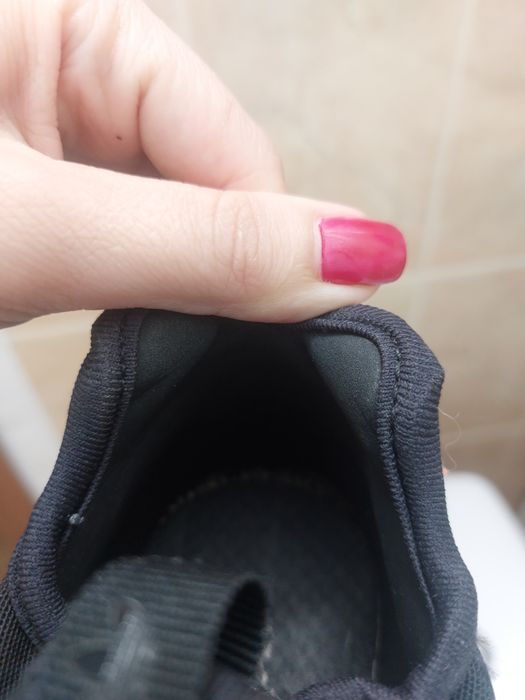 Кросівки  Адідас 38 розмір змінне взуття