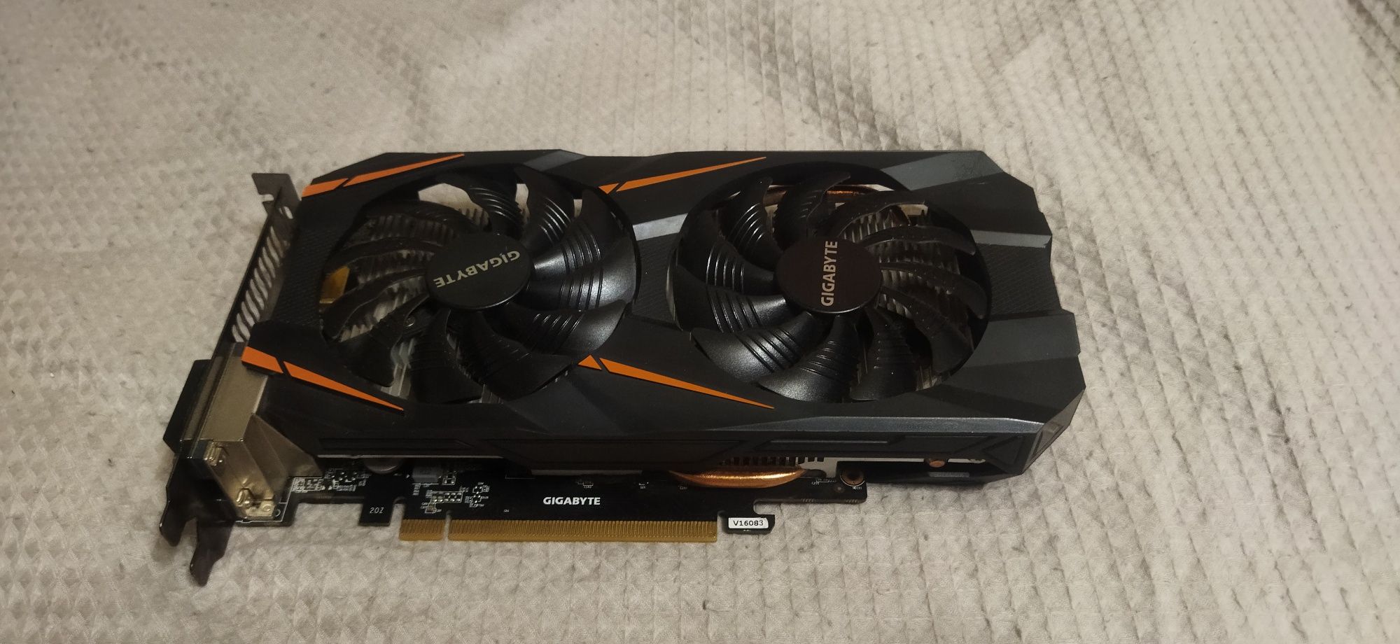 Продам видеокарту Gigabyte GTX 1060 3 gb