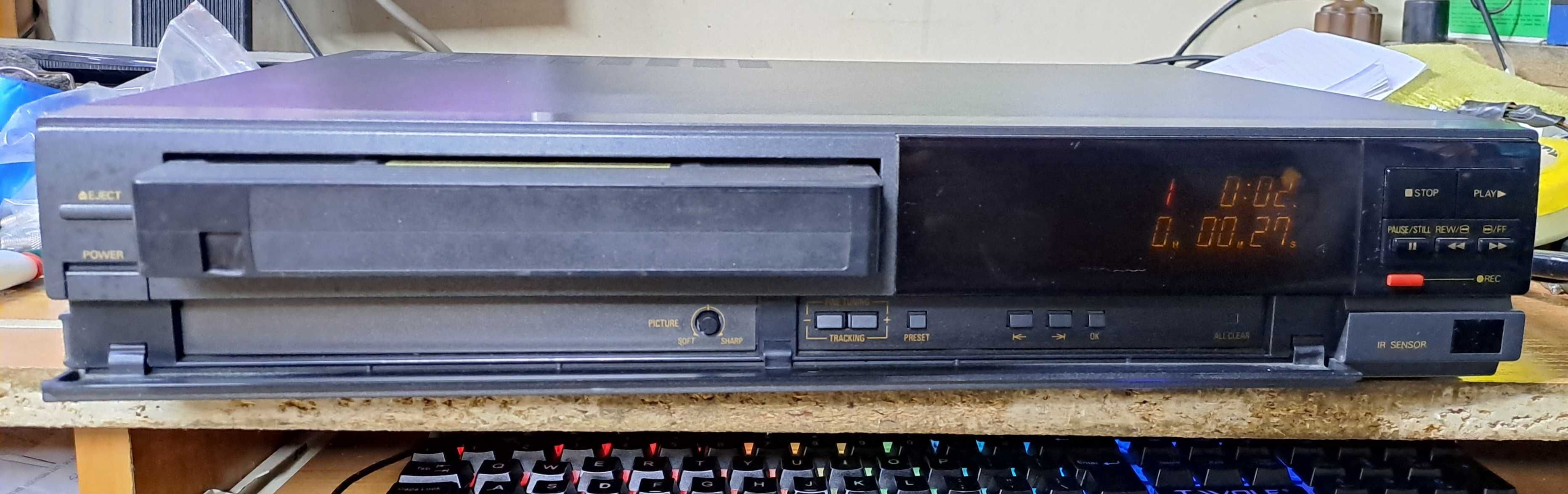Magnetowid Sanyo VHR-7100EE + gratisy